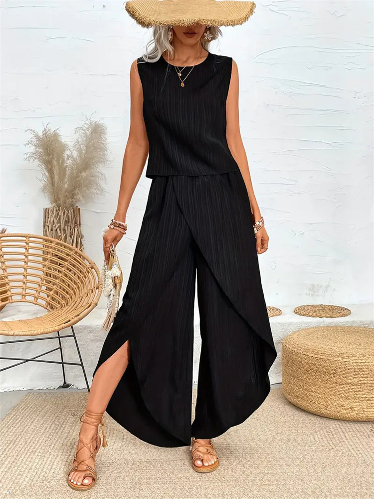 Women Fashion Style - Fashionable Set Relaxed Oversized Comfortable Set