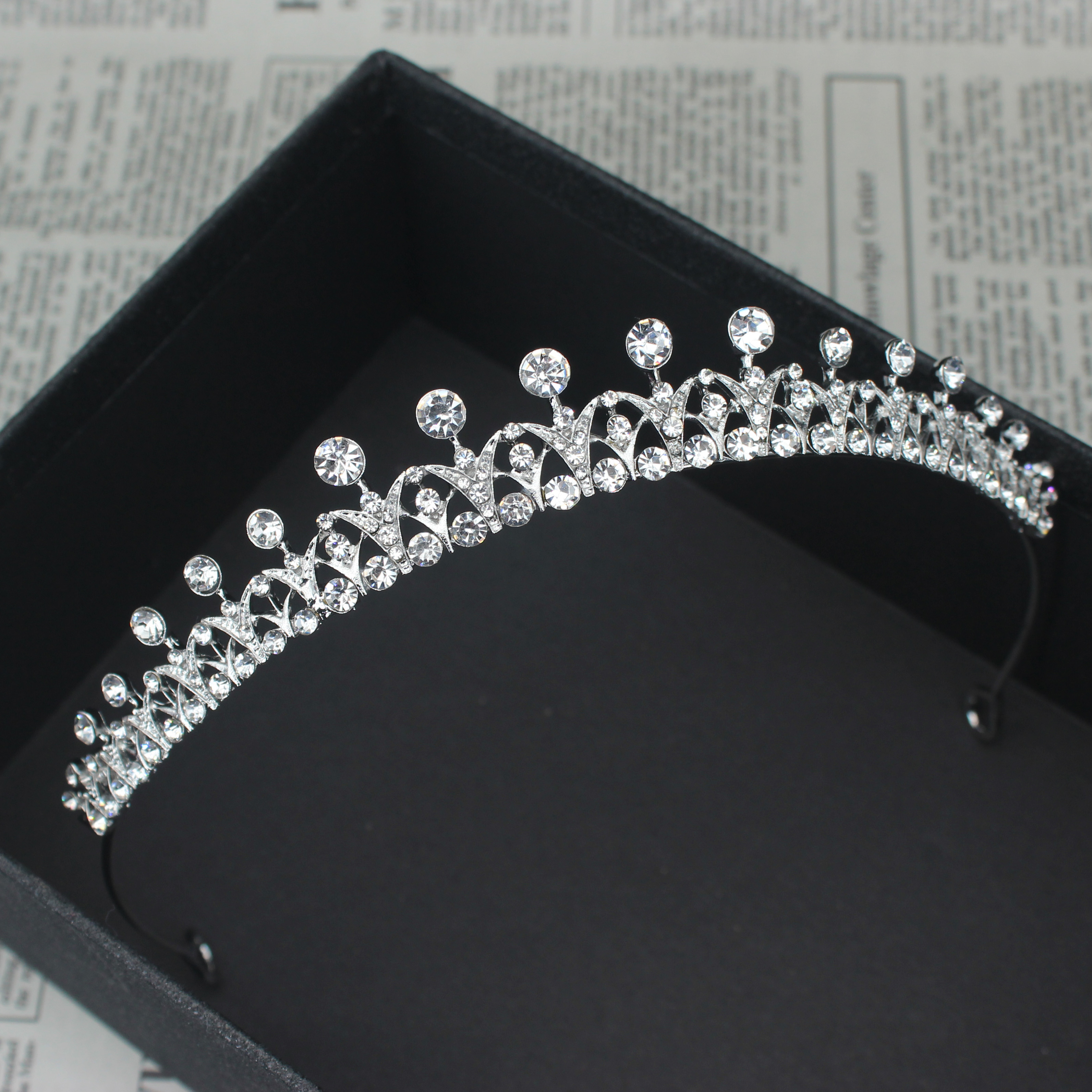 Crystal Wedding Bridal Tiara H - Women Fashion Style ulasan dan harga